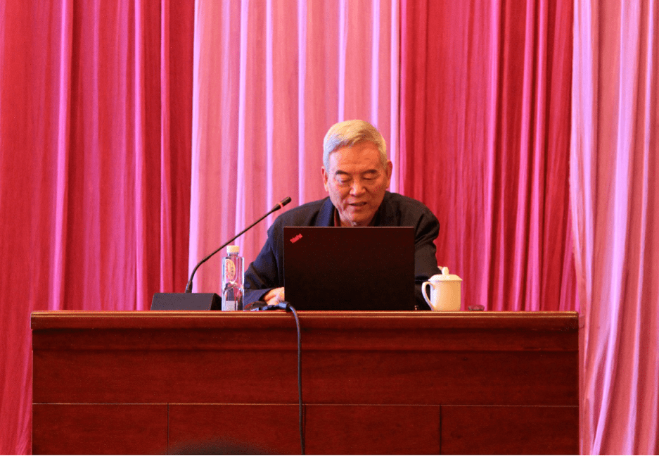 
专家学者汇聚一堂  为草学创新和草业可连续生长孝敬智慧：beat365平台入口(图4)